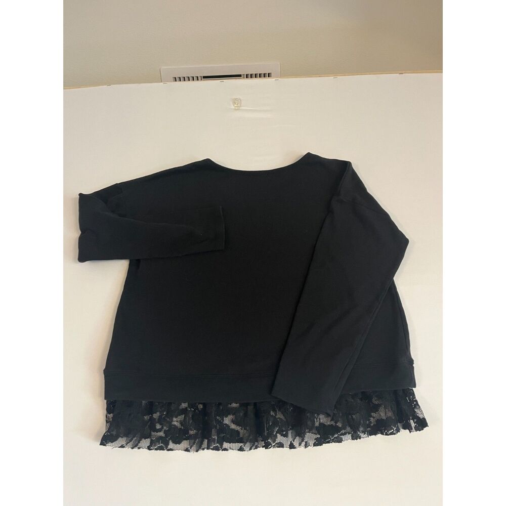 Black sweatshirt with lace trim